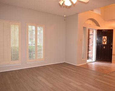 2811 Grants River Circle - Photo Thumbnail 2