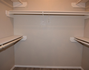 2811 Grants River Circle - Photo Thumbnail 29