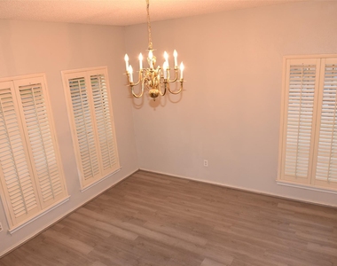 2811 Grants River Circle - Photo Thumbnail 3