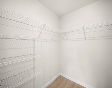 3030 Sw 15th Place - Photo Thumbnail 18