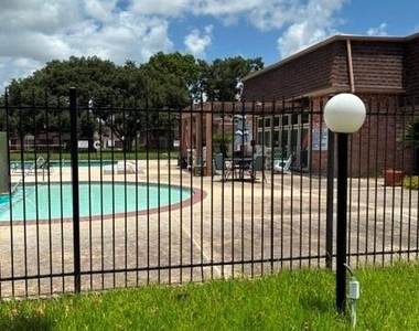 2917 Nottingham Lane - Photo Thumbnail 28