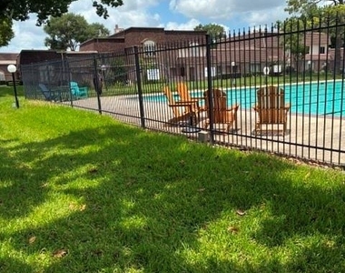 2917 Nottingham Lane - Photo Thumbnail 27