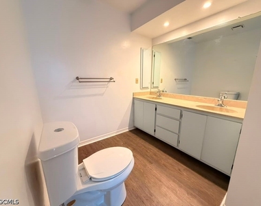 3818 Se 12th Avenue - Photo Thumbnail 16