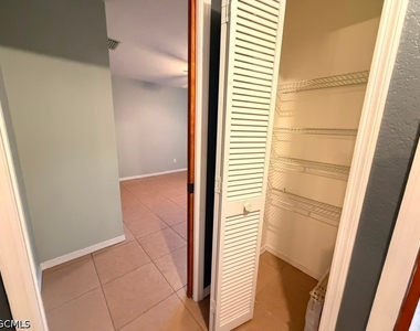 3818 Se 12th Avenue - Photo Thumbnail 26