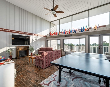 375 Endicott N - Photo Thumbnail 9