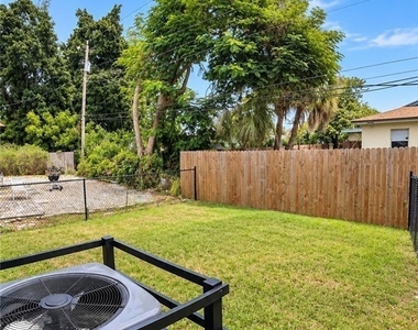 5617 10th Avenue - Photo Thumbnail 10