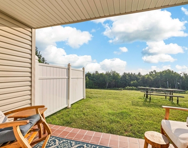 375 Endicott N. - Photo Thumbnail 2