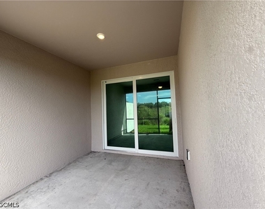18822 Copperhead Court N - Photo Thumbnail 23