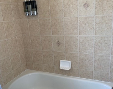 420 Ne 15th Terrace - Photo Thumbnail 25