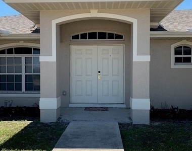 420 Ne 15th Terrace - Photo Thumbnail 1