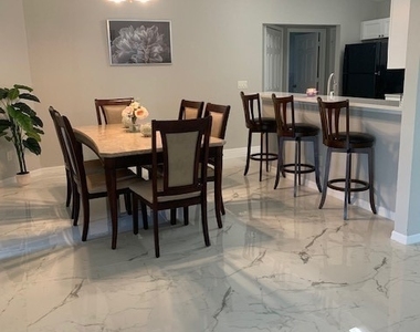 420 Ne 15th Terrace - Photo Thumbnail 4