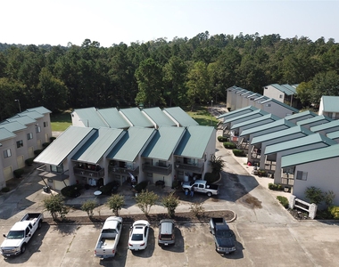 501 Bass Boat Village Village - Photo Thumbnail 19