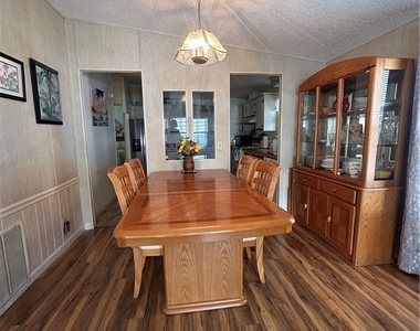571 Sunrise Lane - Photo Thumbnail 6