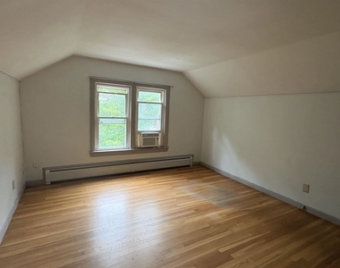 153 Highland - Photo Thumbnail 11