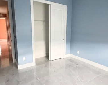 4306 Nw 32nd Lane - Photo Thumbnail 7