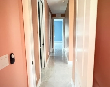 4306 Nw 32nd Lane - Photo Thumbnail 4