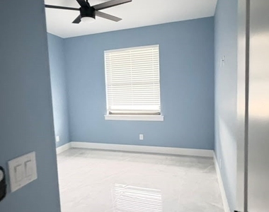 4306 Nw 32nd Lane - Photo Thumbnail 9