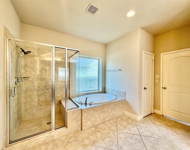 4103 Pebble Heights Lane - Photo Thumbnail 17