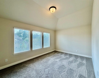 4103 Pebble Heights Lane - Photo Thumbnail 20