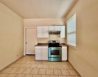 4103 Pebble Heights Lane - Photo Thumbnail 33