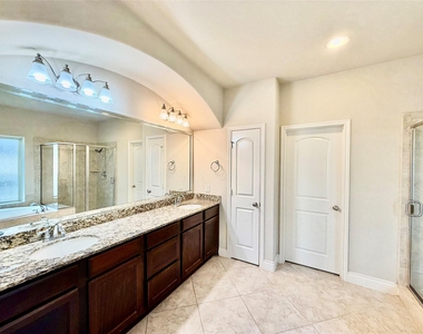 4103 Pebble Heights Lane - Photo Thumbnail 19