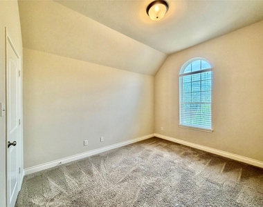 4103 Pebble Heights Lane - Photo Thumbnail 23