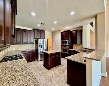 4103 Pebble Heights Lane - Photo Thumbnail 10