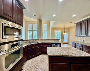 4103 Pebble Heights Lane - Photo Thumbnail 11