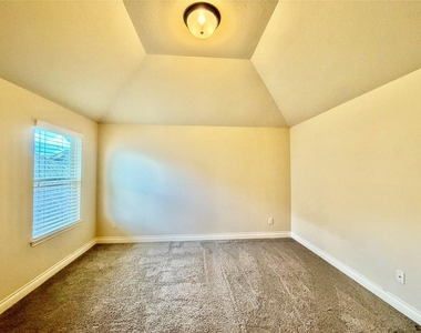 4103 Pebble Heights Lane - Photo Thumbnail 30