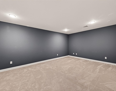 8522 Belfast Manor Ln - Photo Thumbnail 23