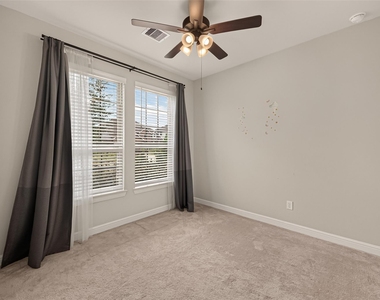 8522 Belfast Manor Ln - Photo Thumbnail 37