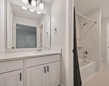 8522 Belfast Manor Ln - Photo Thumbnail 29