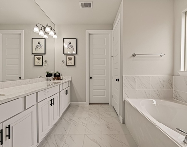 8522 Belfast Manor Ln - Photo Thumbnail 43