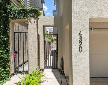 4320 Blossom Street - Photo Thumbnail 2