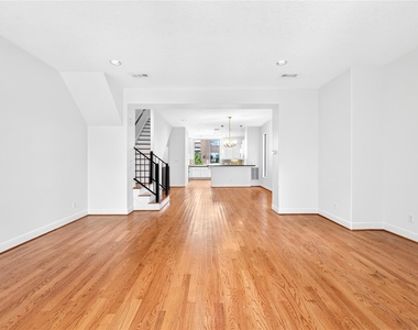 4320 Blossom Street - Photo Thumbnail 24
