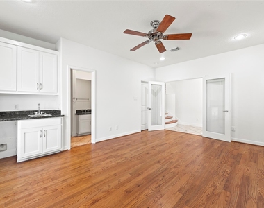 4320 Blossom Street - Photo Thumbnail 7