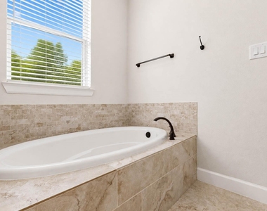 4007 Beacon Fisher Drive - Photo Thumbnail 24
