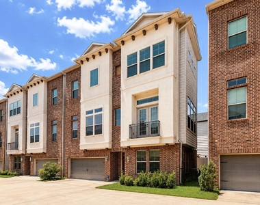 4007 Beacon Fisher Drive - Photo Thumbnail 1