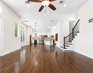 4007 Beacon Fisher Drive - Photo Thumbnail 3