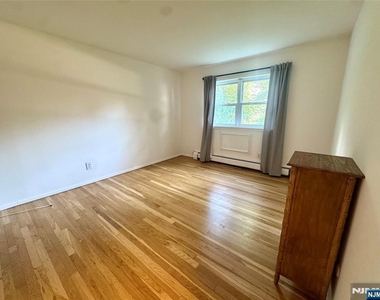 62 Regency - Photo Thumbnail 4