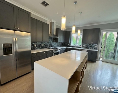 336 A Highland - Photo Thumbnail 6