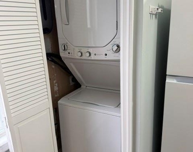 326 Delawanna - Photo Thumbnail 7