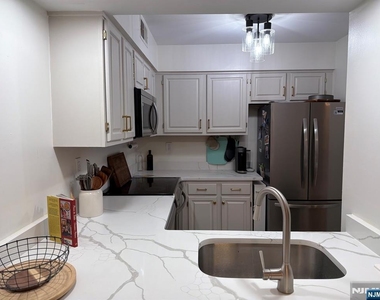 321 Ringwood - Photo Thumbnail 5