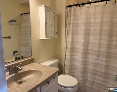 321 Ringwood - Photo Thumbnail 13