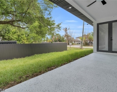 3307 E 17th Street - Photo Thumbnail 15