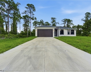 923 Milwaukee Boulevard - Photo Thumbnail 1