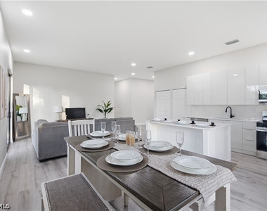 923 Milwaukee Boulevard - Photo Thumbnail 13