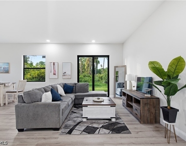 923 Milwaukee Boulevard - Photo Thumbnail 4