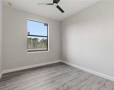 923 Milwaukee Boulevard - Photo Thumbnail 15