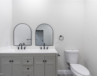 923 Milwaukee Boulevard - Photo Thumbnail 26